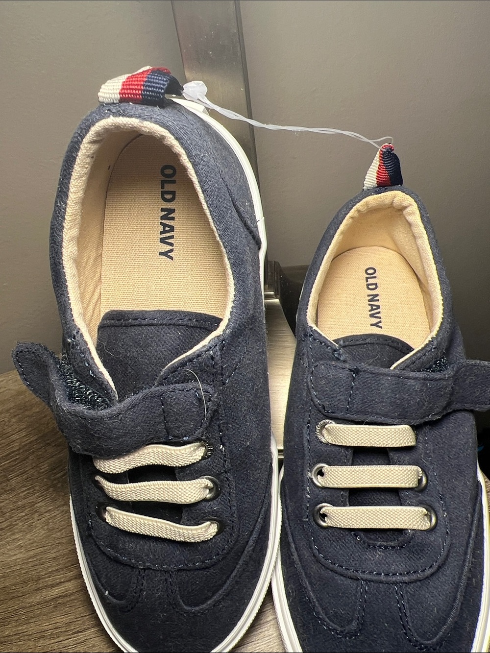 Old Navy Navy Canvas Kids Sneakers with Cream Accents stock (23) - Picture 2 of 8